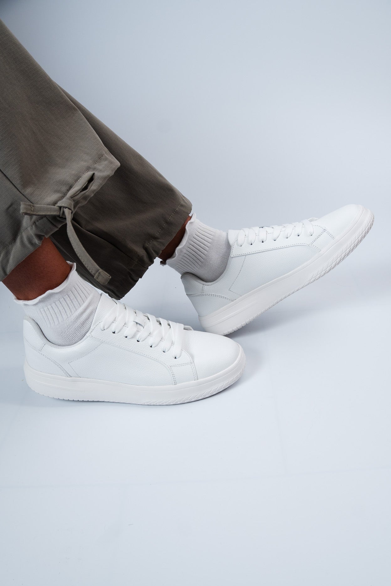 Tenis Basic Blanco 100% cuero Premium – Nobuck