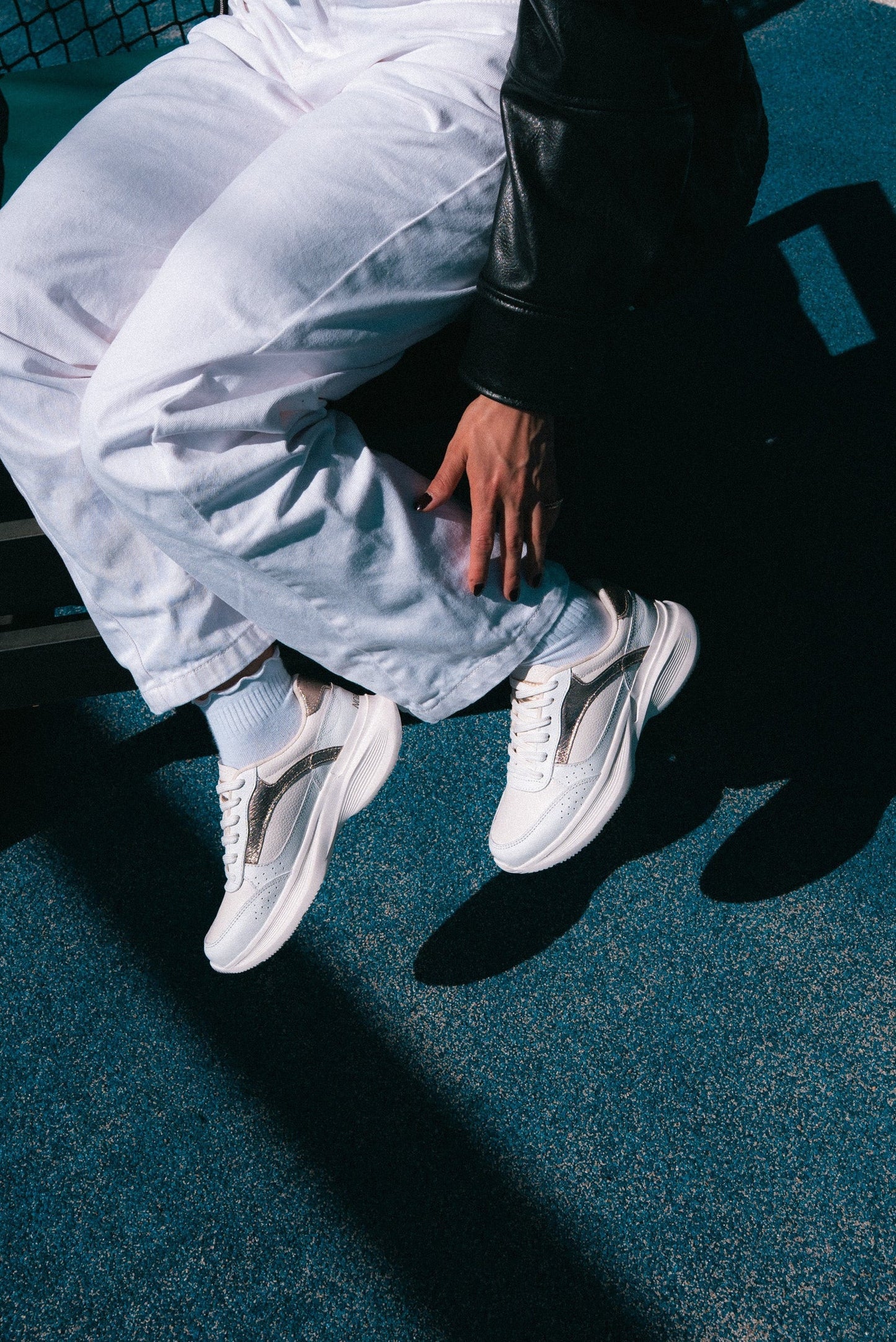 Tenis Point Blancos - Oro