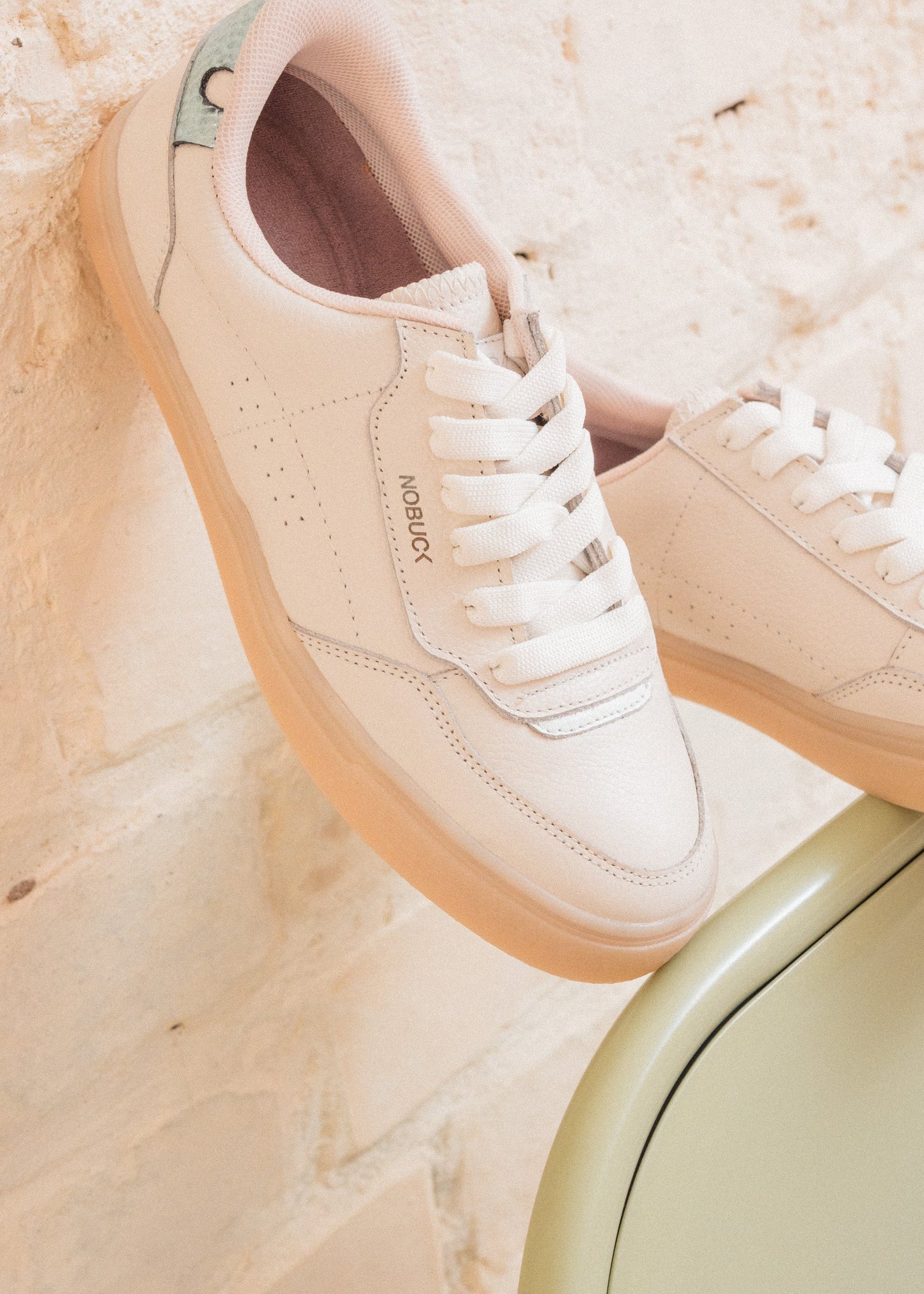 Tenis Nbk Crema